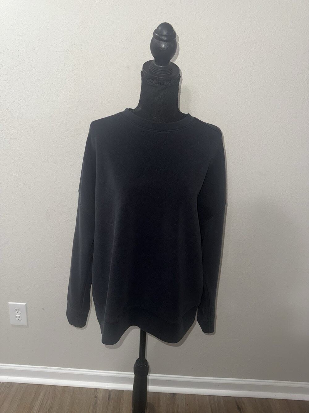 Member's Mark Women's 4-Way Stretch Moisture Wicking Luxe Crew Black LG